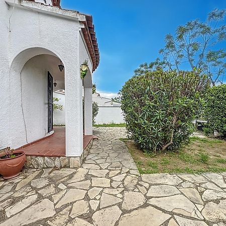 Villa Requesens à Empuriabrava Extérieur photo